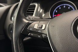 musta Volkswagen Golf 2018 kuva 15.