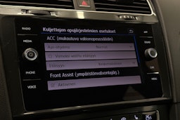 musta Volkswagen Golf 2018 kuva 20.