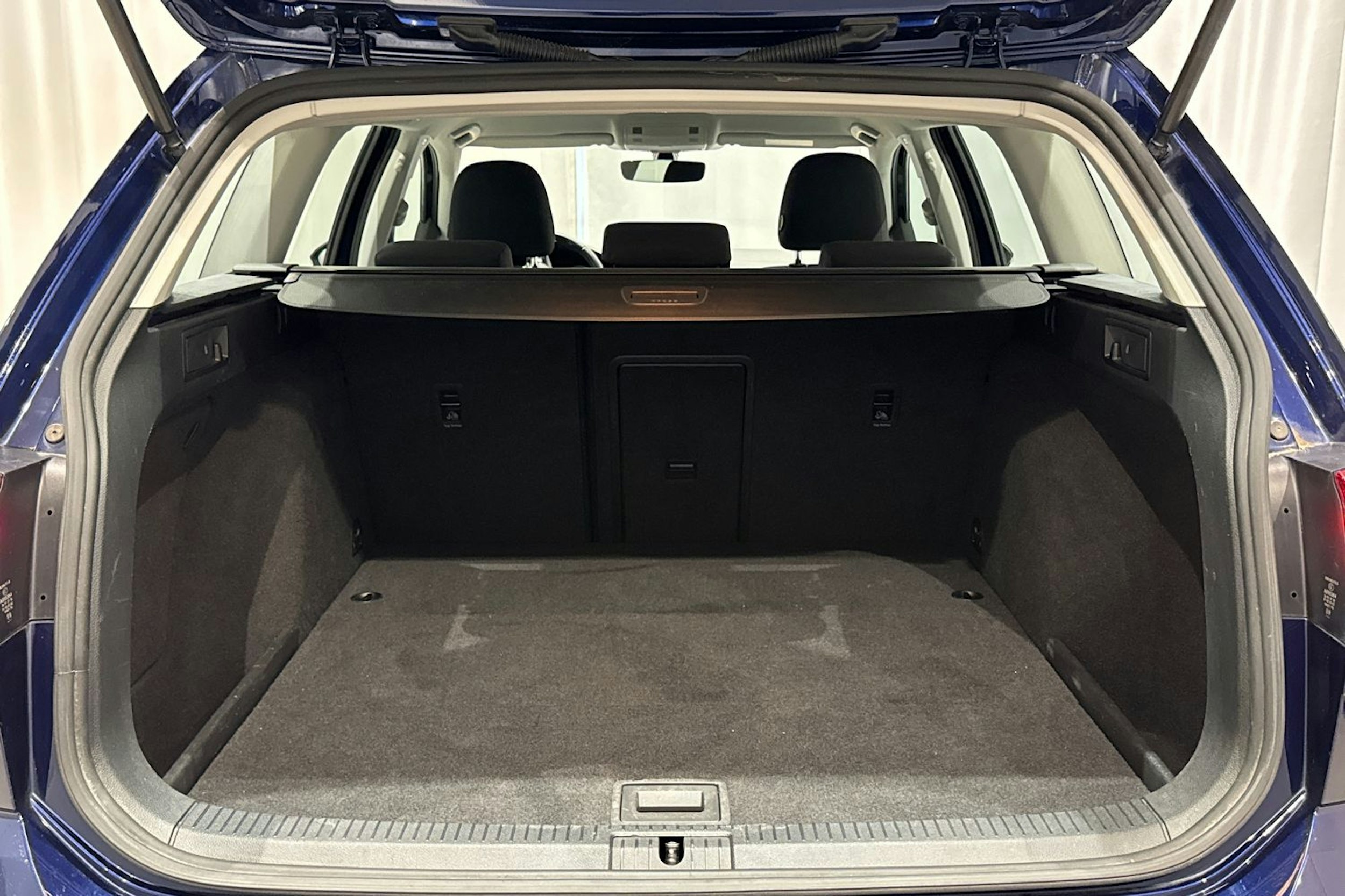 met. sininen Volkswagen Golf 2018 kuva 15.
