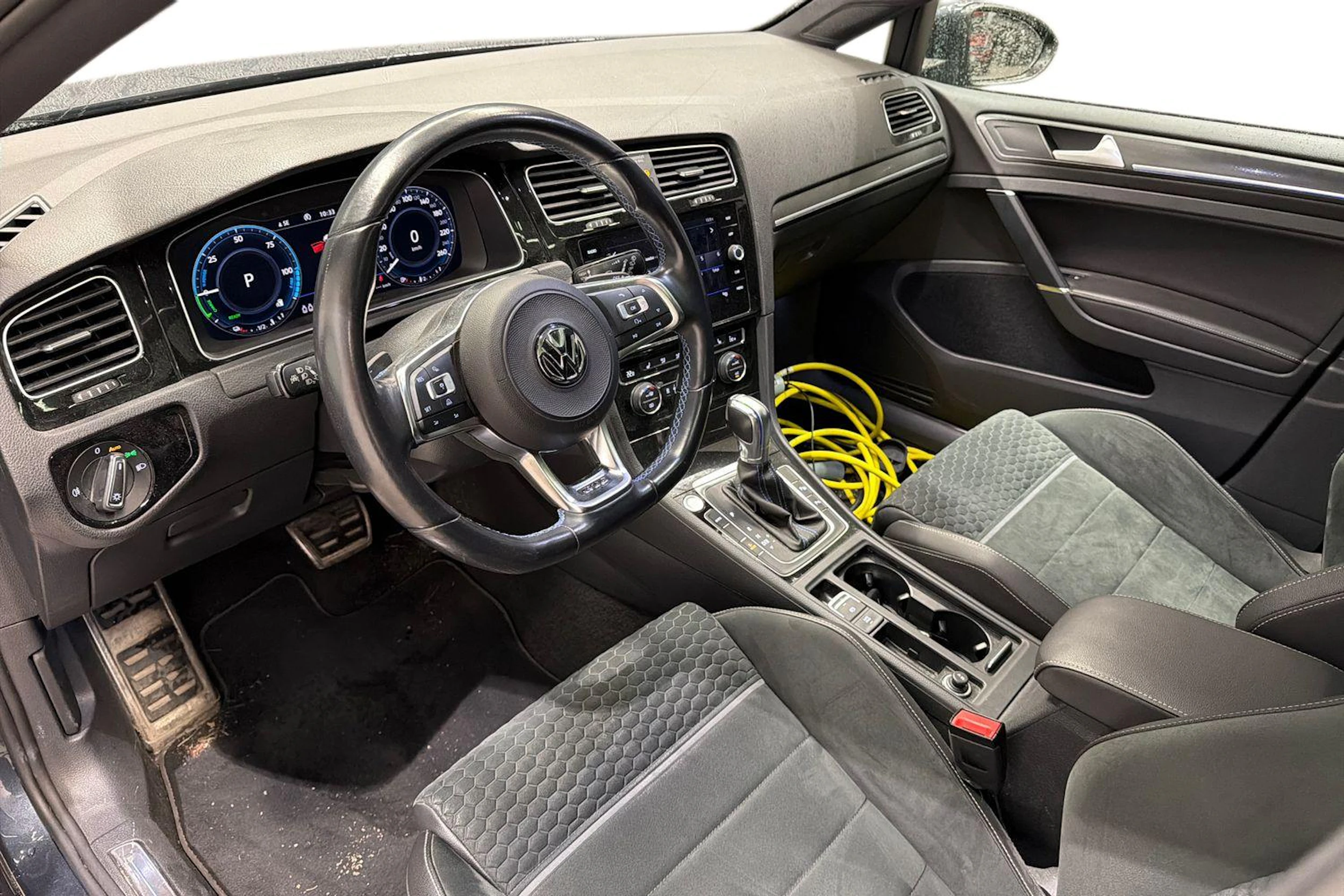 sininen Volkswagen Golf 2018 kuva 3.