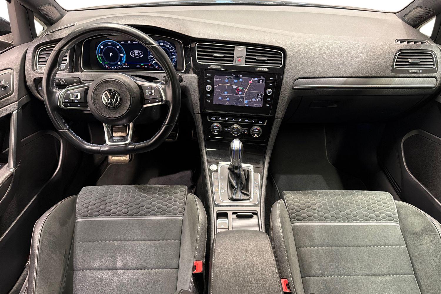 Volkswagen Golf 2018, kuva 7/27
