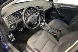 sininen Volkswagen Golf 2018 kuva 7.