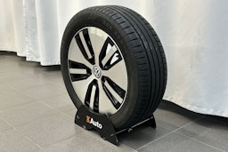 sininen Volkswagen Golf 2018 kuva 13.