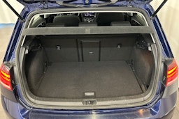 sininen Volkswagen Golf 2018 kuva 17.
