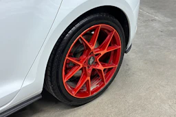 valkoinen Volkswagen Golf 2018 kuva 10.