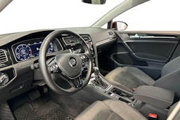 musta Volkswagen Golf 2018 kuva 7.