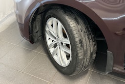 musta Volkswagen Golf 2018 kuva 13.