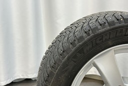 musta Volkswagen Golf 2018 kuva 15.