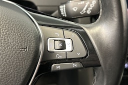 musta Volkswagen Golf 2018 kuva 20.