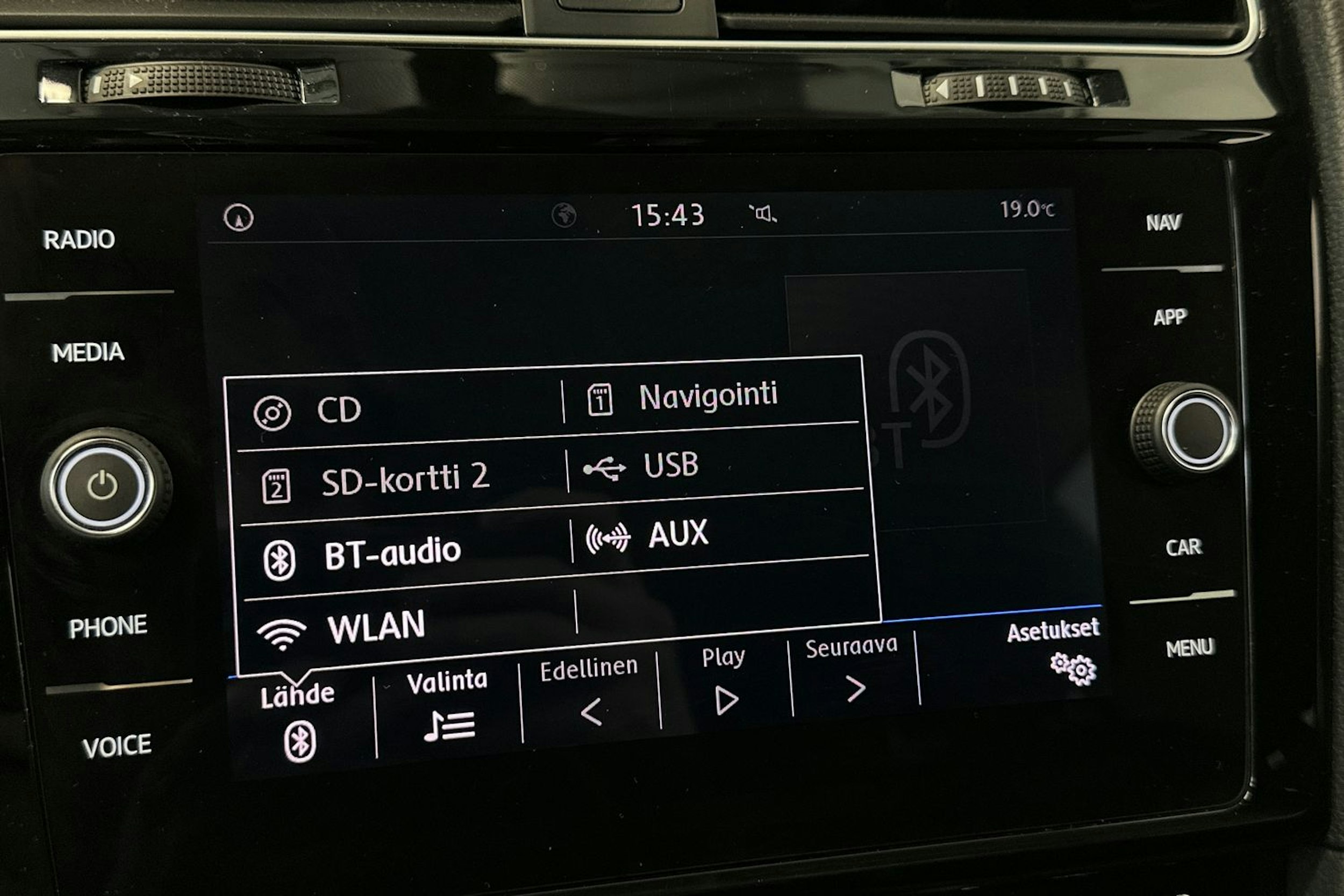 musta Volkswagen Golf 2018 kuva 26.