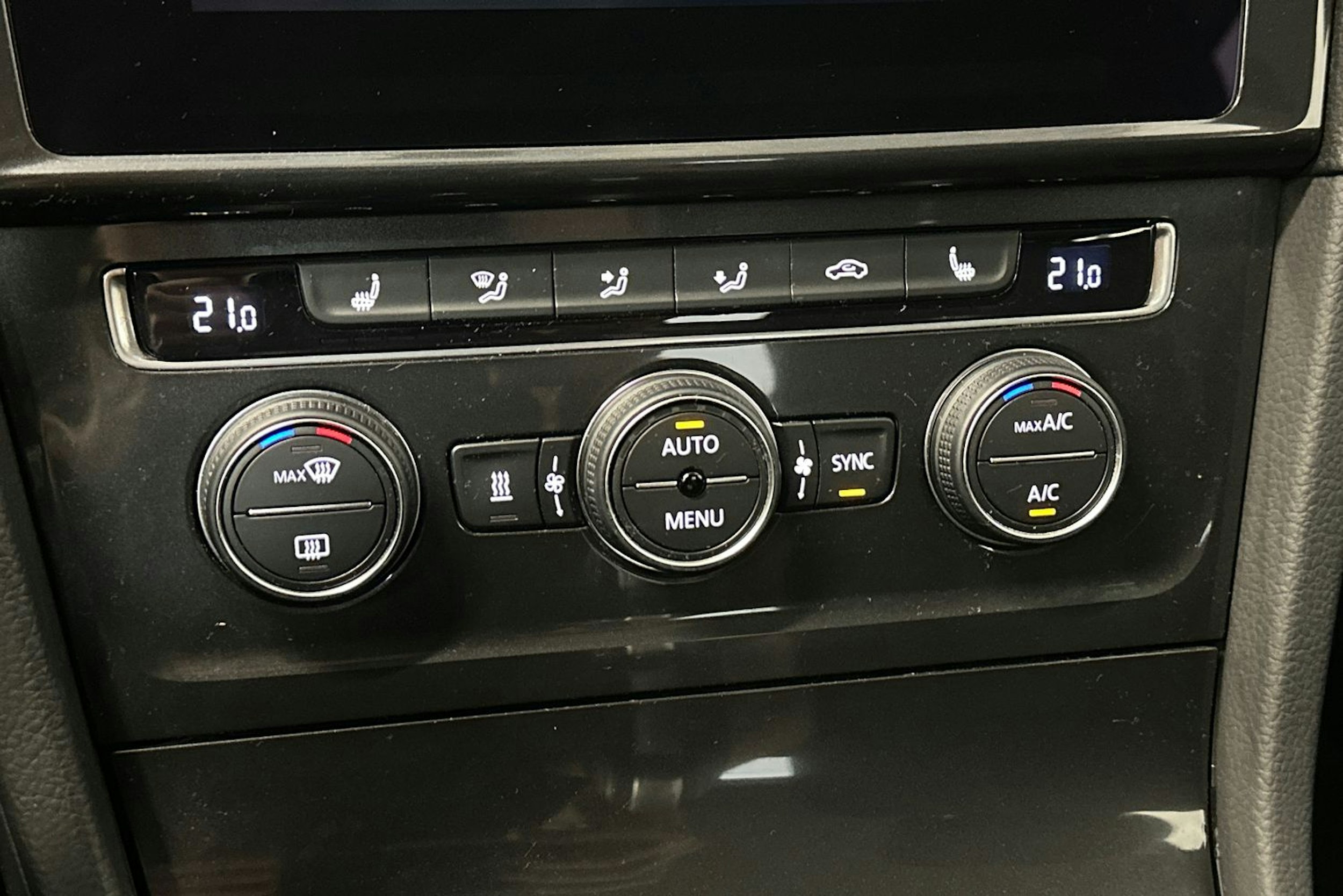 harmaa Volkswagen Golf 2018 kuva 20.