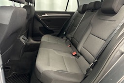 harmaa Volkswagen Golf 2018 kuva 26.