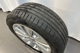 harmaa Volkswagen Golf 2018 kuva 31.