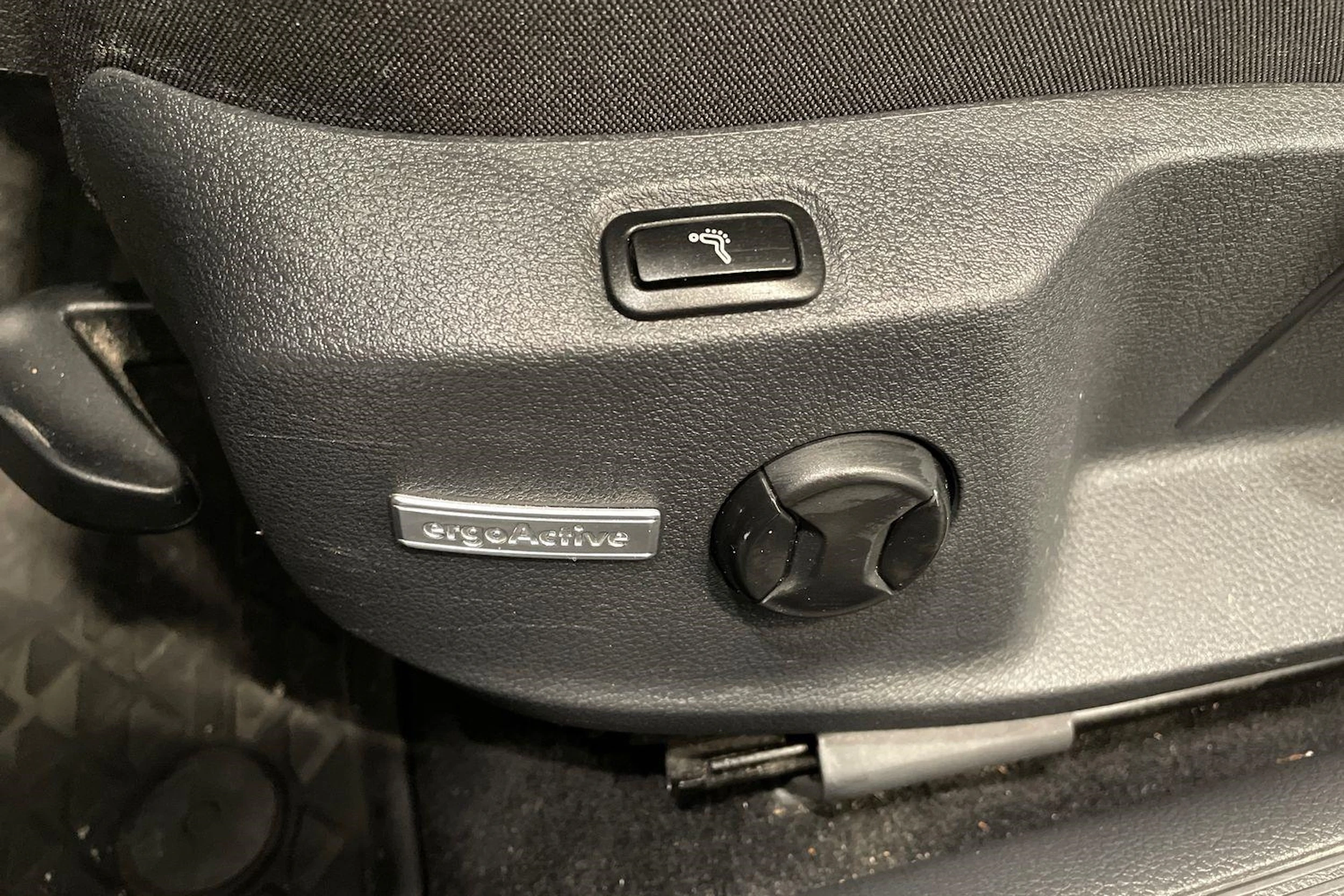 harmaa Volkswagen Golf 2018 kuva 12.