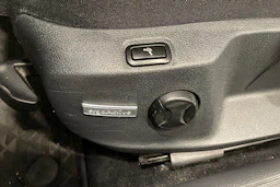 harmaa Volkswagen Golf 2018 kuva 12.