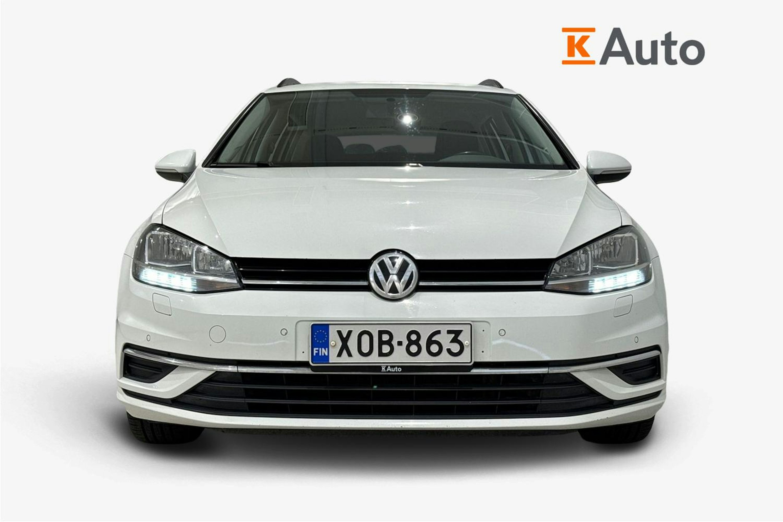 valkoinen Volkswagen Golf 2018 kuva 5.