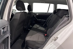 valkoinen Volkswagen Golf 2018 kuva 10.