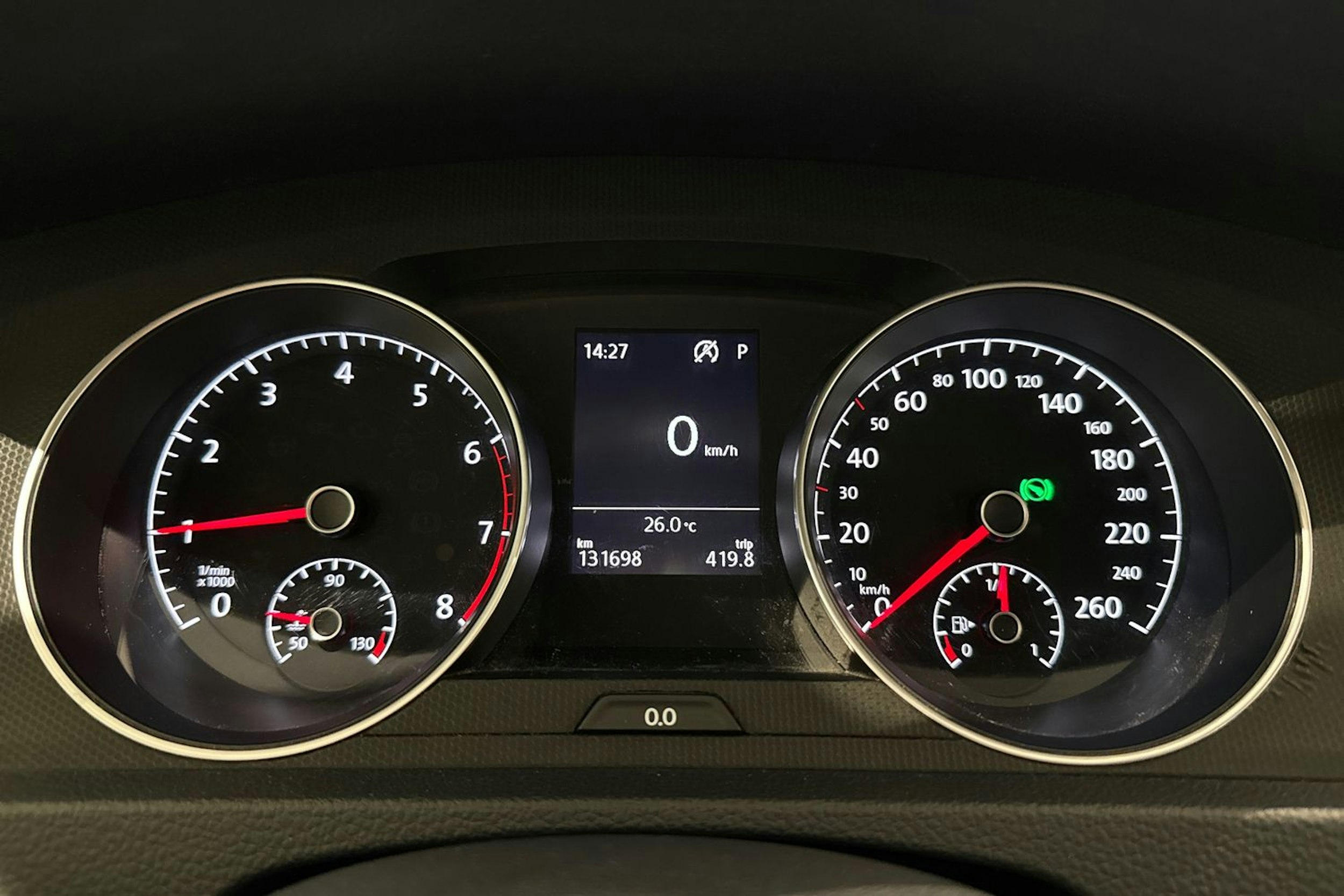 valkoinen Volkswagen Golf 2018 kuva 17.