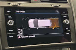 valkoinen Volkswagen Golf 2018 kuva 18.