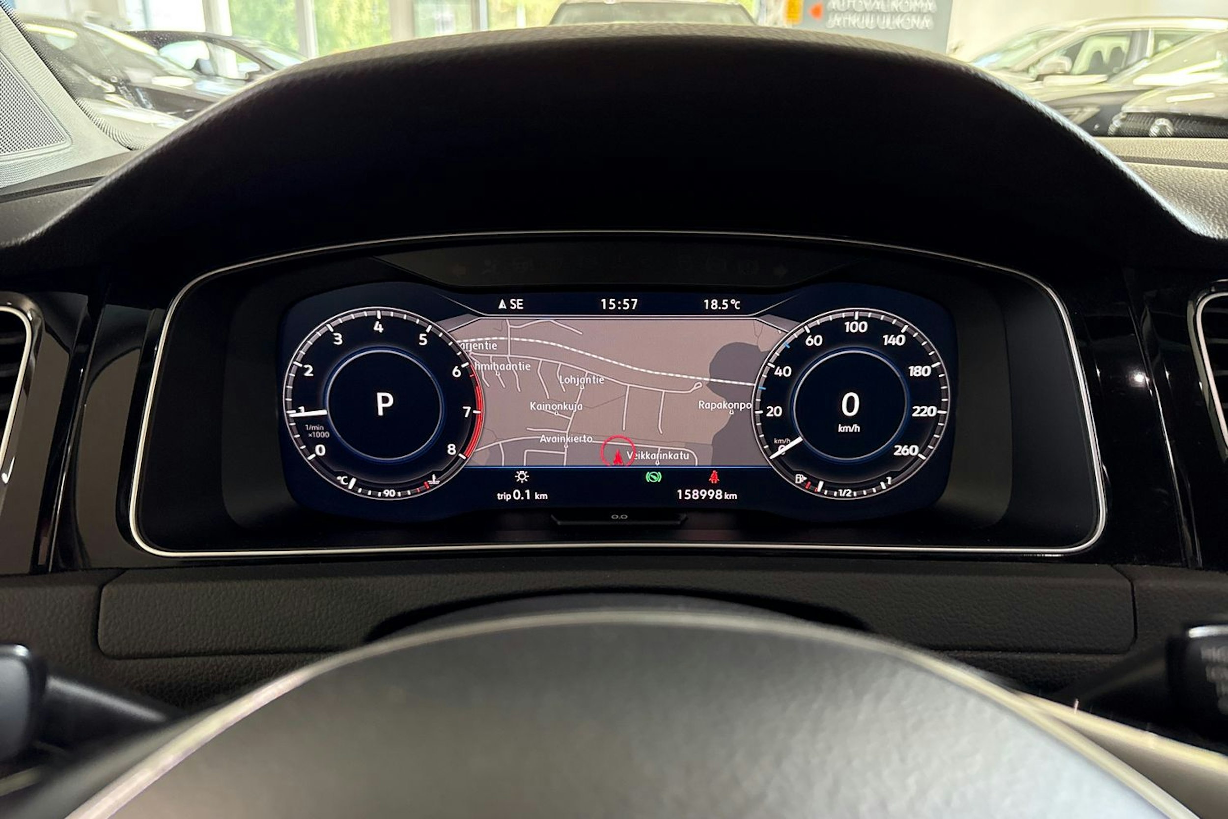 valkoinen Volkswagen Golf 2018 kuva 17.
