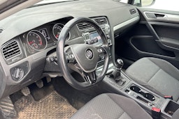 valkoinen Volkswagen Golf 2018 kuva 3.