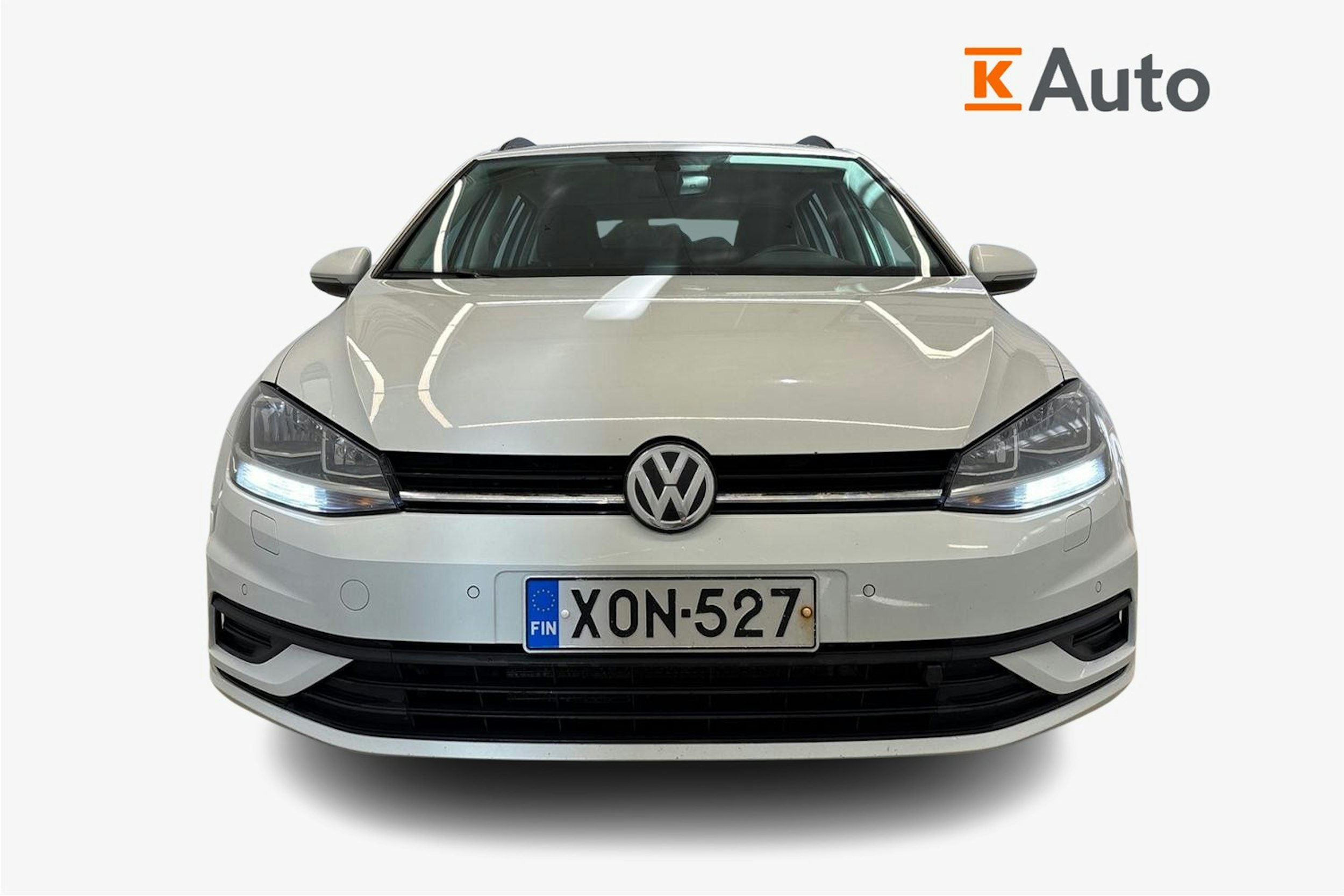 valkoinen Volkswagen Golf 2018 kuva 5.