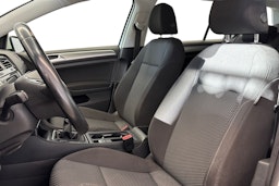 valkoinen Volkswagen Golf 2018 kuva 9.