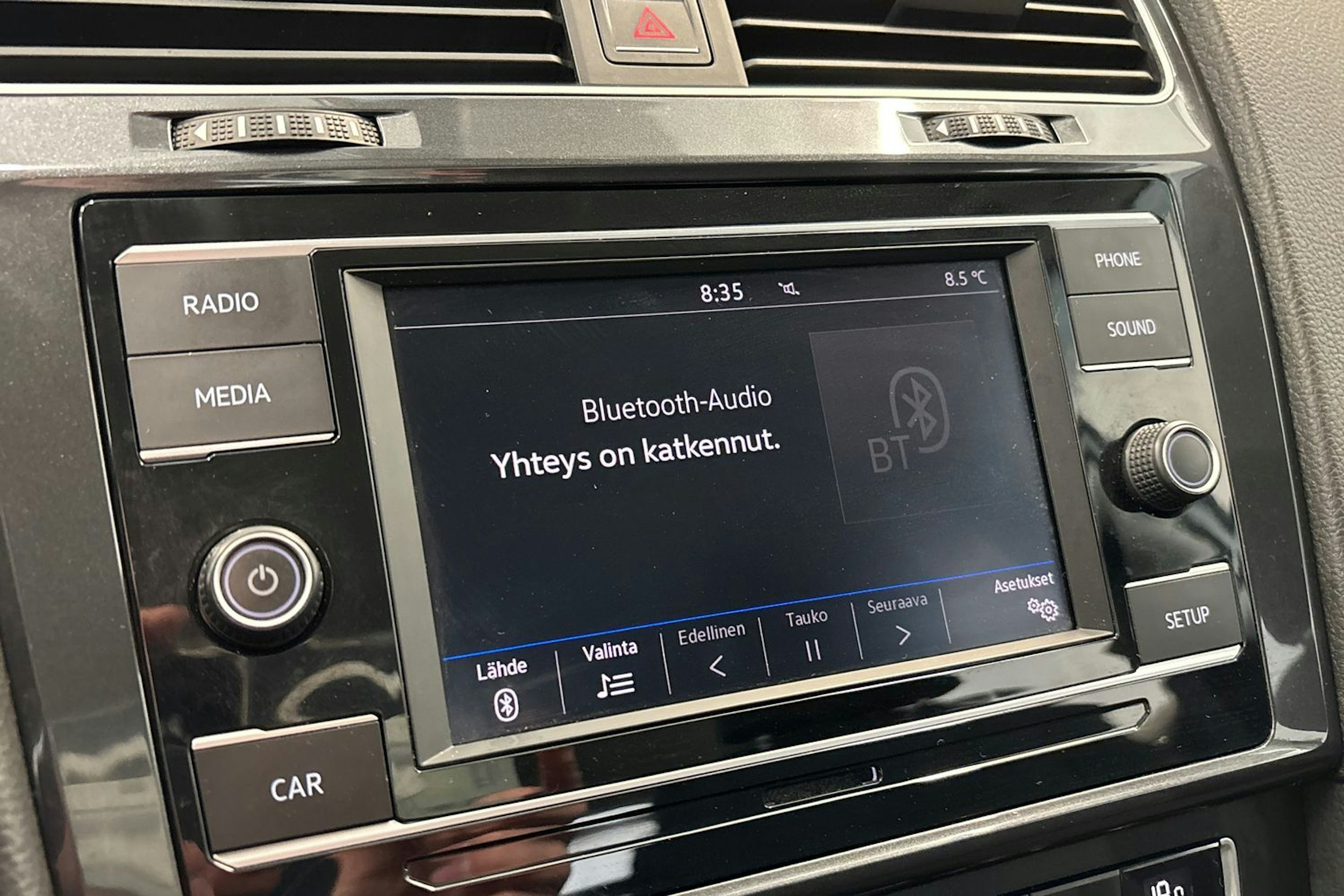 valkoinen Volkswagen Golf 2018 kuva 21.