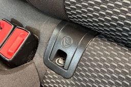 valkoinen Volkswagen Golf 2018 kuva 29.