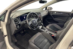 valkoinen Volkswagen Golf 2018 kuva 3.