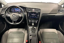 harmaa Volkswagen Golf 2018 kuva 9.