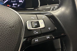 harmaa Volkswagen Golf 2018 kuva 18.