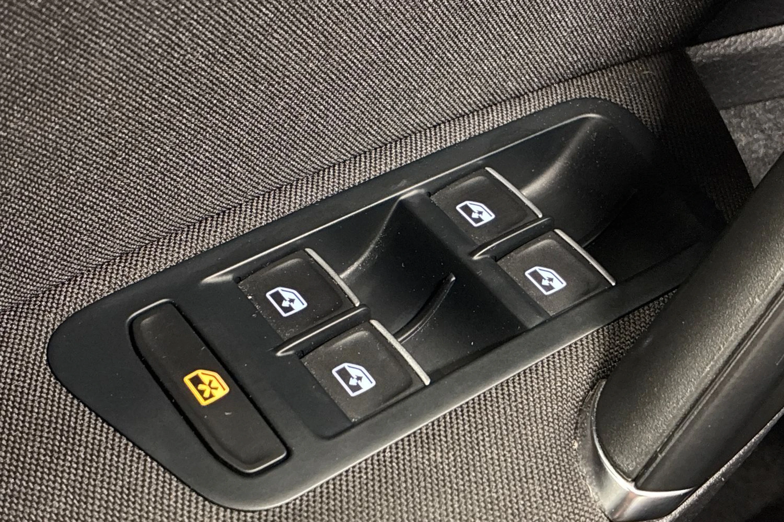 harmaa Volkswagen Golf 2018 kuva 21.