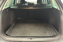 harmaa Volkswagen Golf 2018 kuva 26.