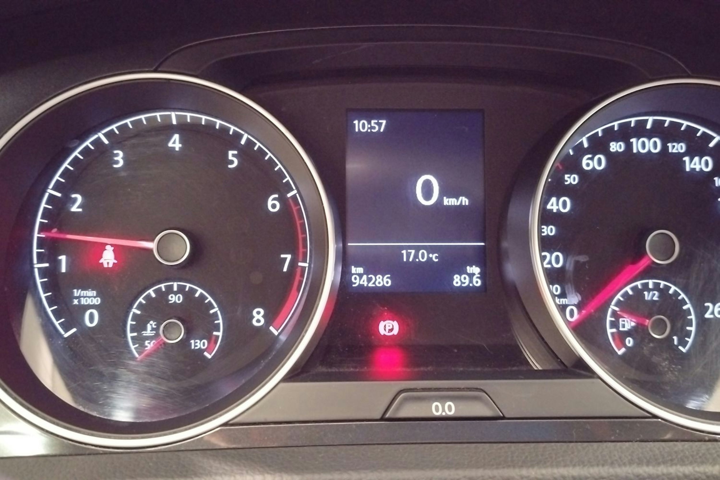 Valkoinen Volkswagen GOLF 2018 kuva 15.