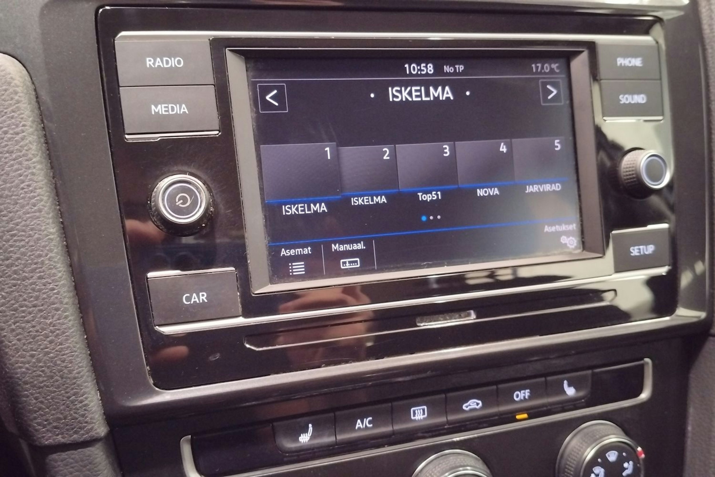 Valkoinen Volkswagen GOLF 2018 kuva 16.