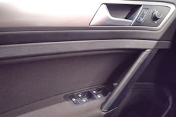 Valkoinen Volkswagen GOLF 2018 kuva 20.