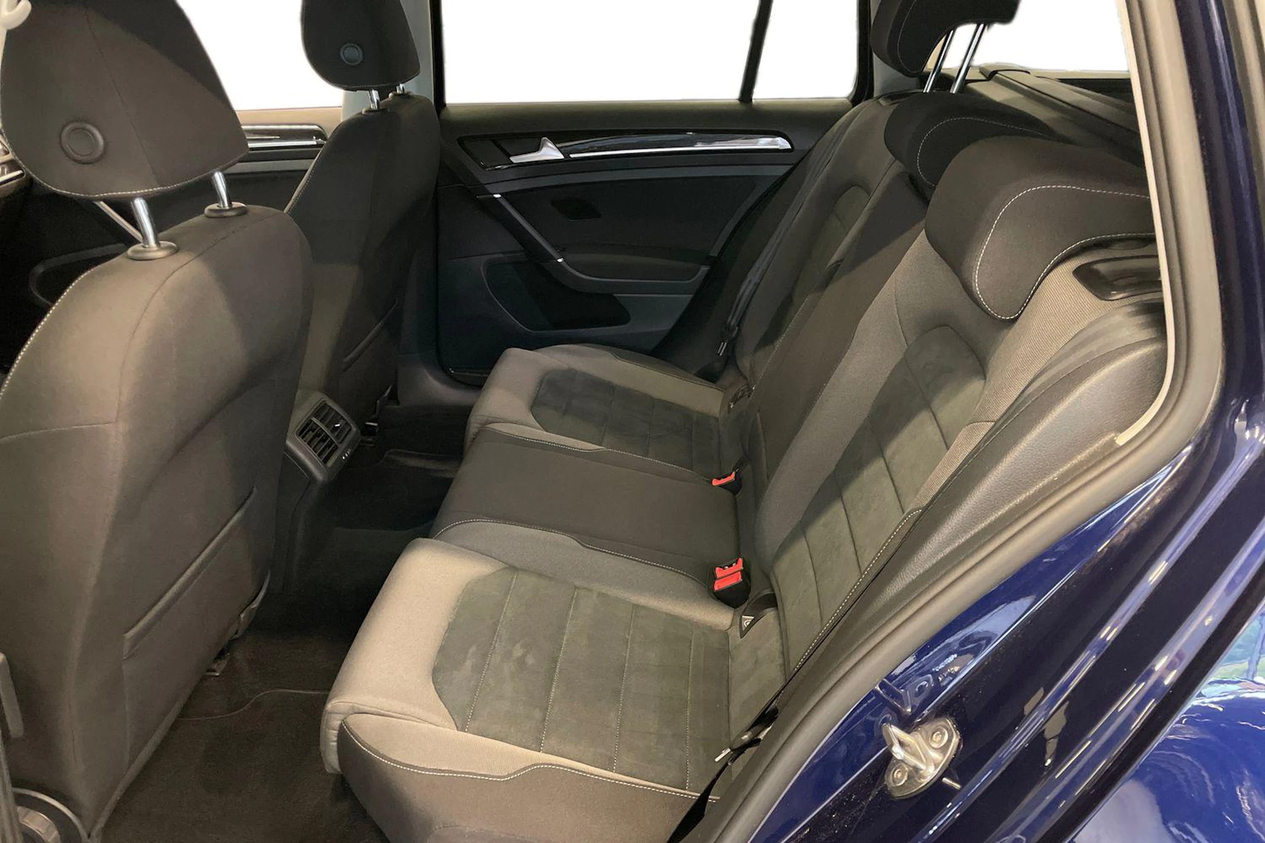 sininen Volkswagen Golf 2018 kuva 8.