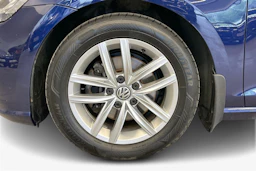 sininen Volkswagen Golf 2018 kuva 9.