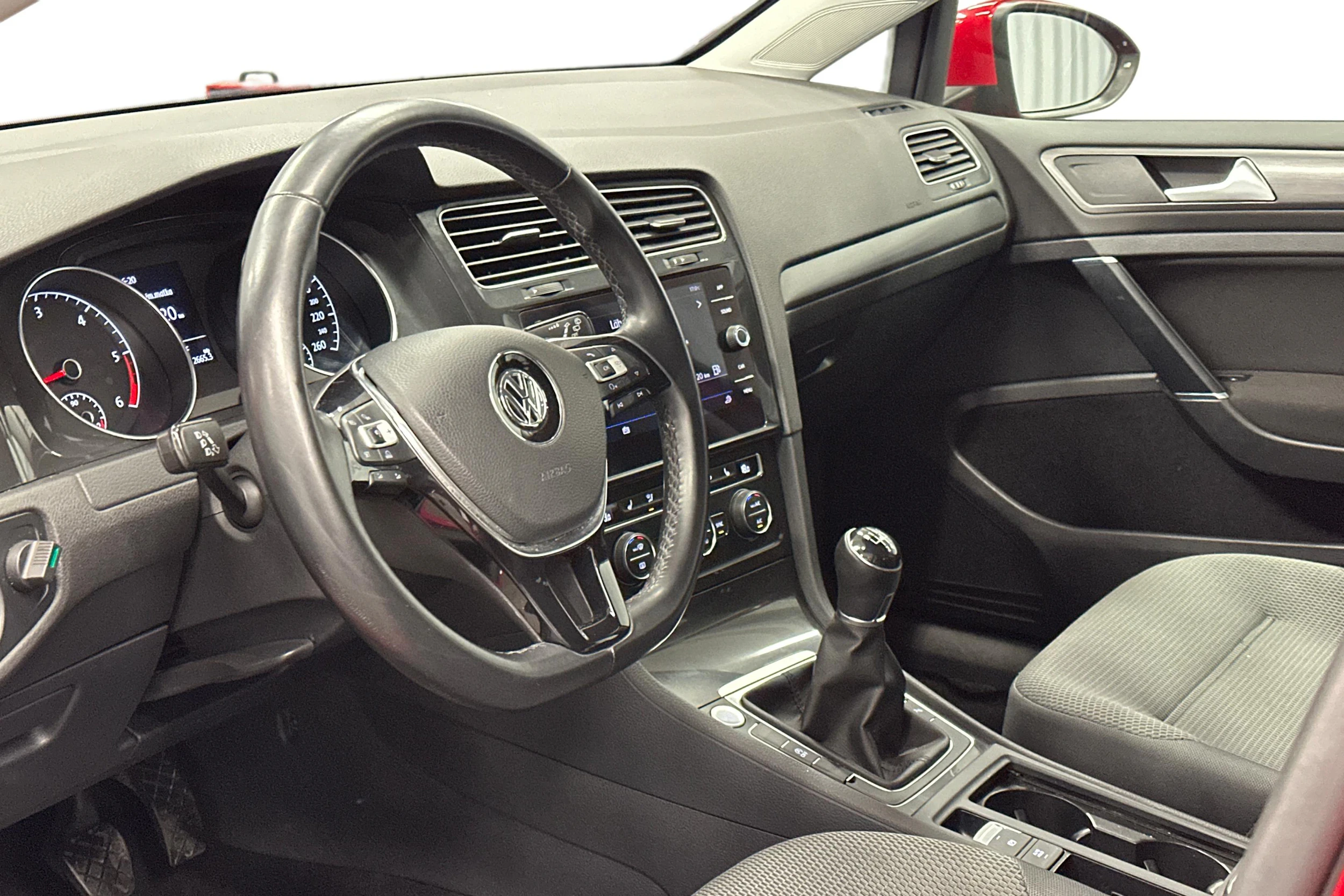 punainen Volkswagen Golf 2018 kuva 8.