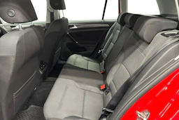 punainen Volkswagen Golf 2018 kuva 11.