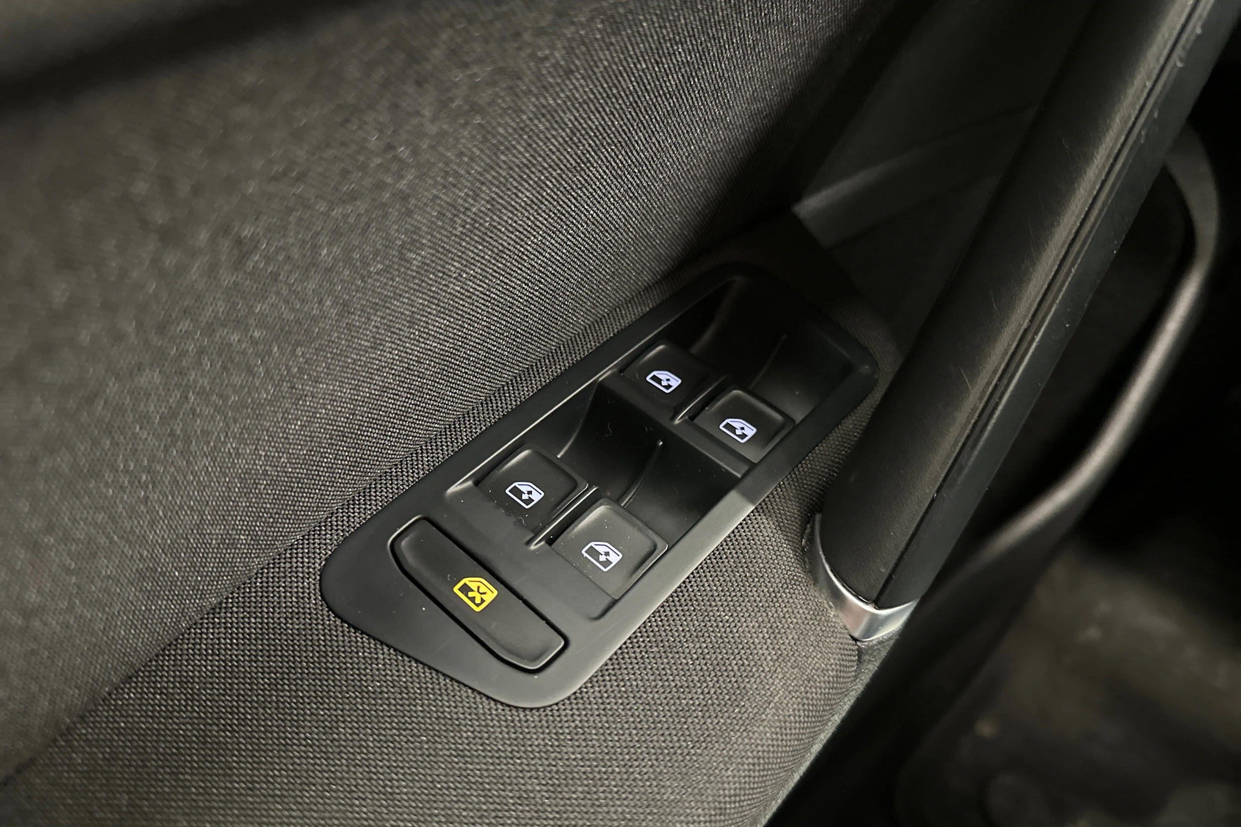punainen Volkswagen Golf 2018 kuva 17.