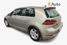 harmaa Volkswagen Golf 2018 kuva 2.