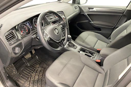 harmaa Volkswagen Golf 2018 kuva 6.