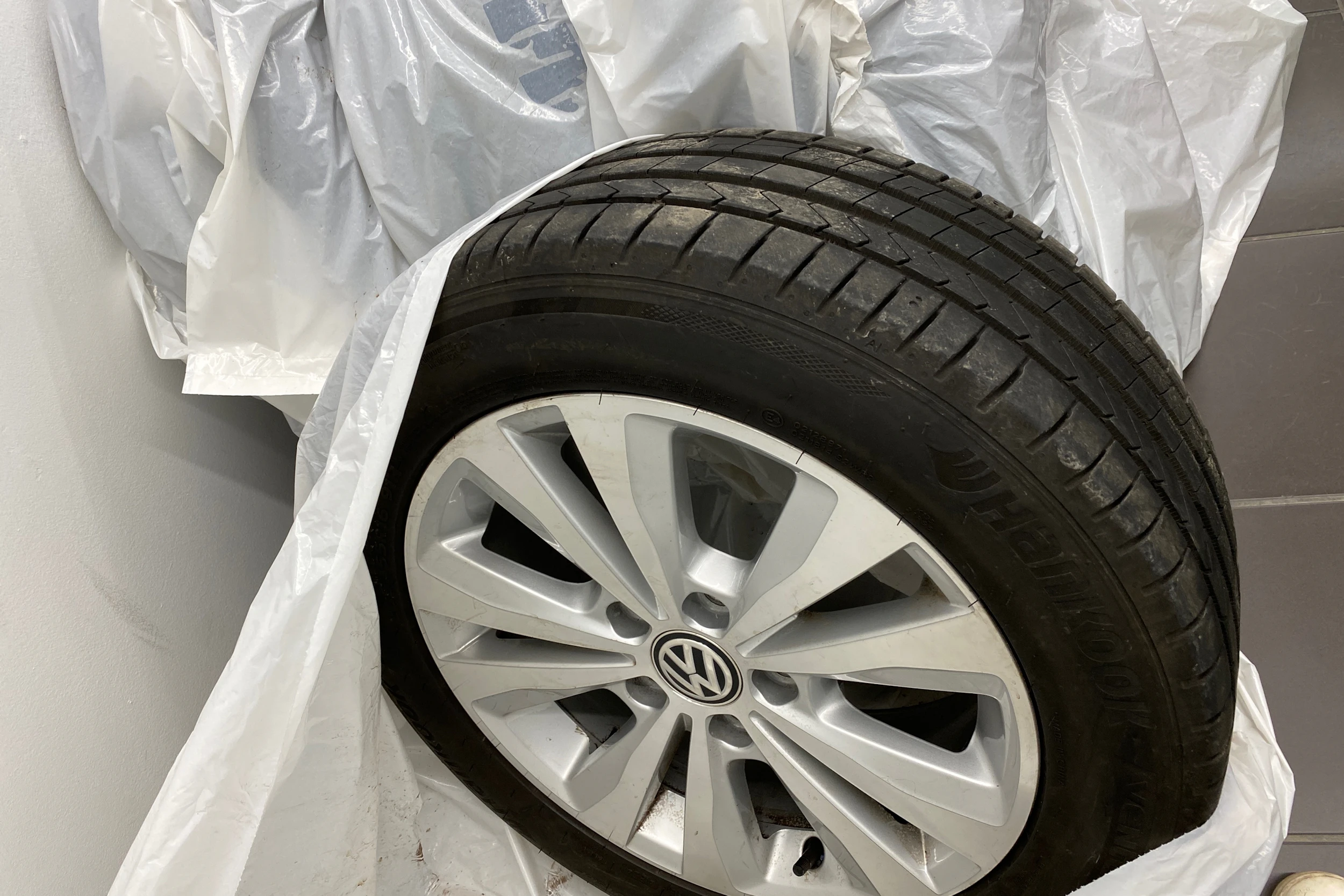 harmaa Volkswagen Golf 2018 kuva 12.