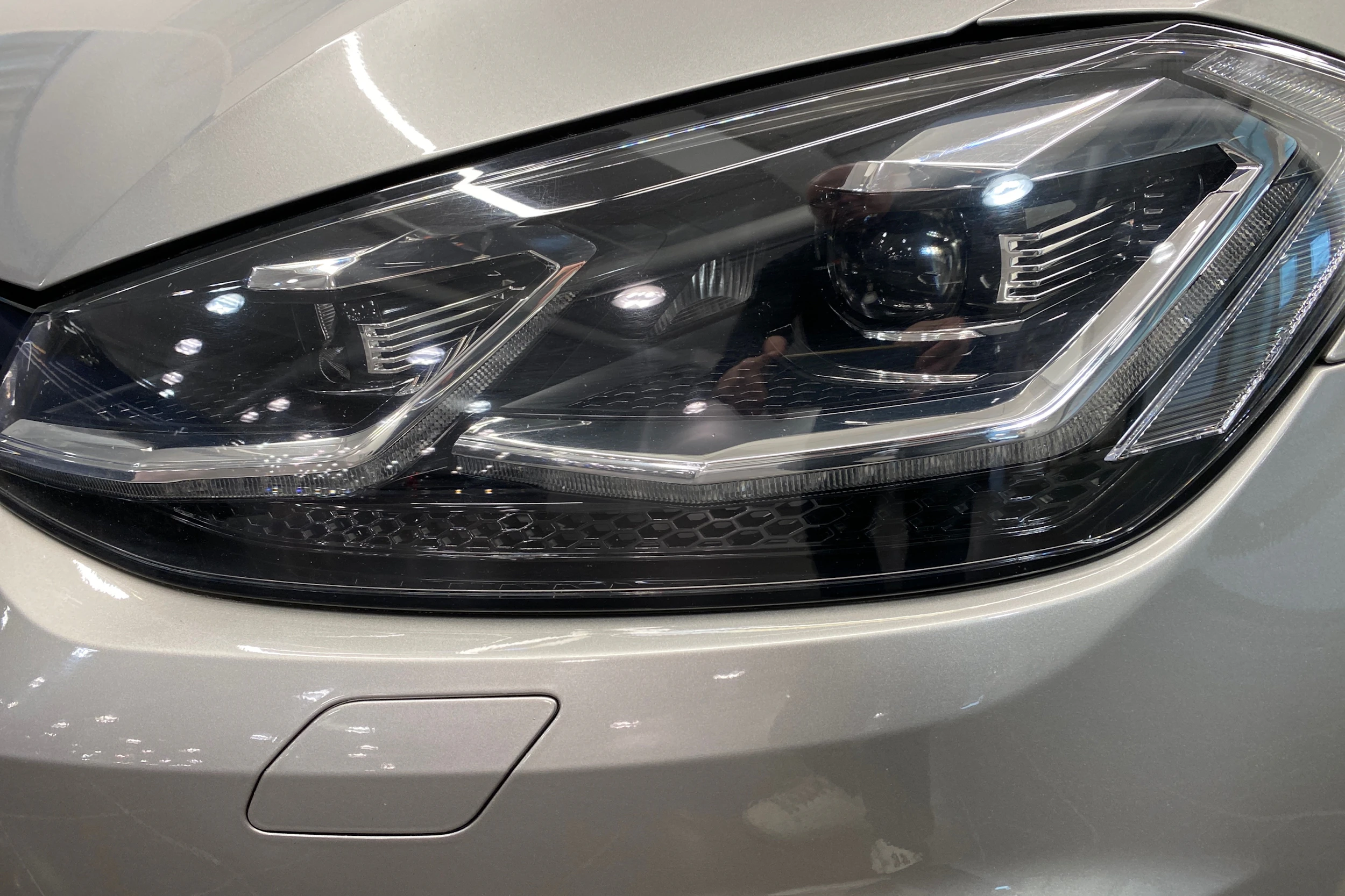 harmaa Volkswagen Golf 2018 kuva 14.