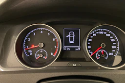 harmaa Volkswagen Golf 2018 kuva 17.