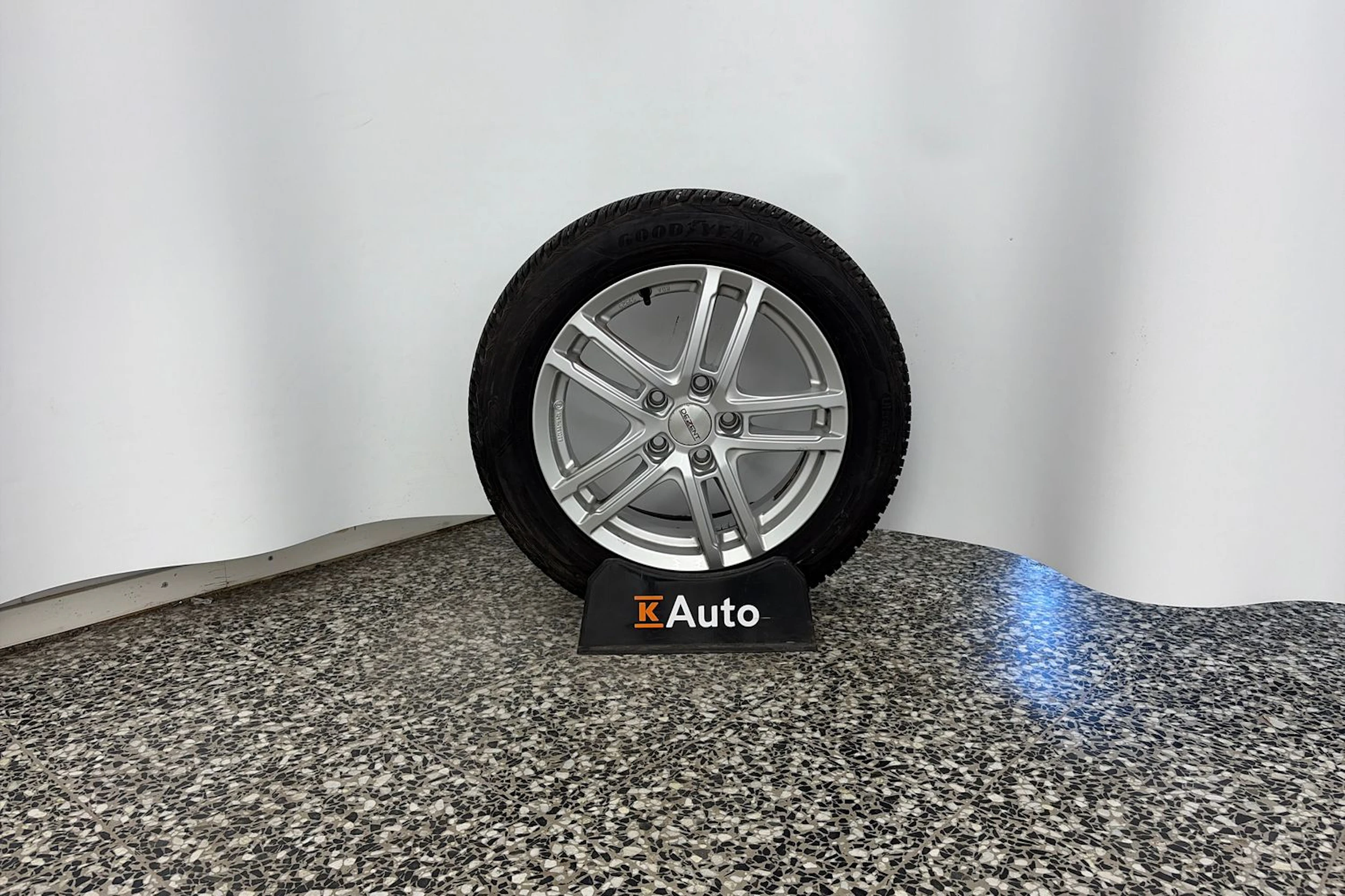 valkoinen Volkswagen Golf 2018 kuva 10.