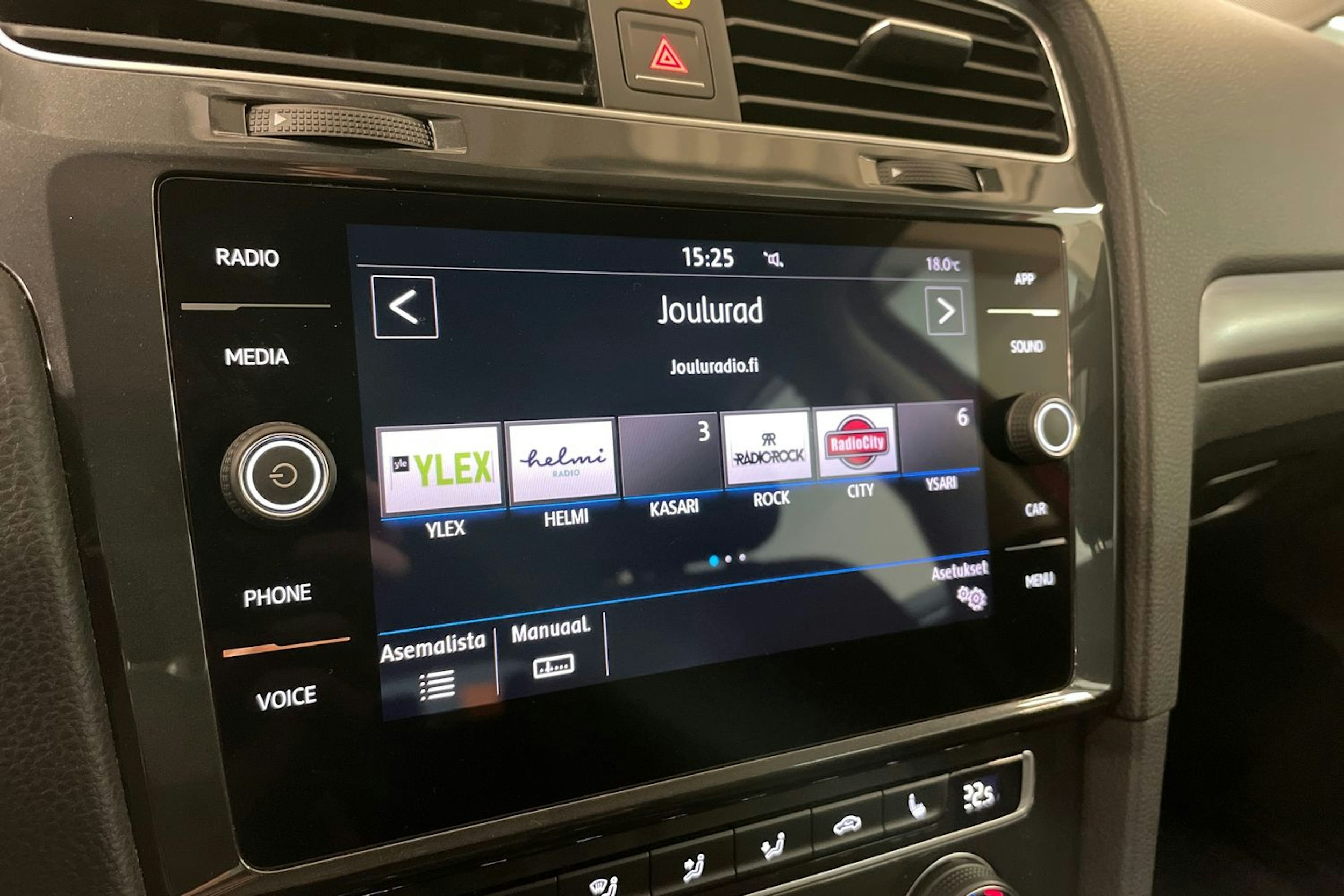 punainen Volkswagen Golf 2018 kuva 17.