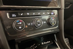 punainen Volkswagen Golf 2018 kuva 20.